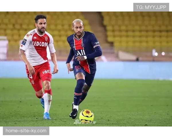 摩纳哥让二追三逆转朗斯展现高位压迫与快速反击战术精髓